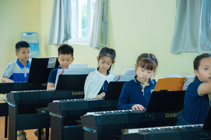 Học sinh Trường Tiểu học Đoàn Thị Điểm - Hà Nội. Đoàn Thị Điểm3.png