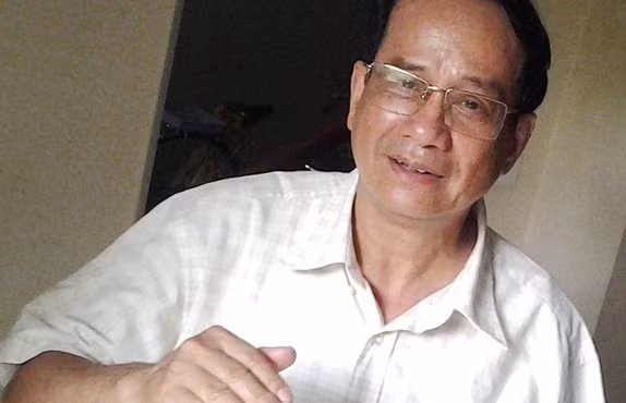 PGS.TS Ngô Trí Long - Nguyên Viện trưởng Viện nghiên cứu giá cả (Bộ Tài Chính): "Ẩn sau đề xuất xây dựng Trung tâm hành chính các địa phương là tư duy nhiệm kỳ, anh nào lên cũng muốn ghi dấn ấn nhiệm kỳ".