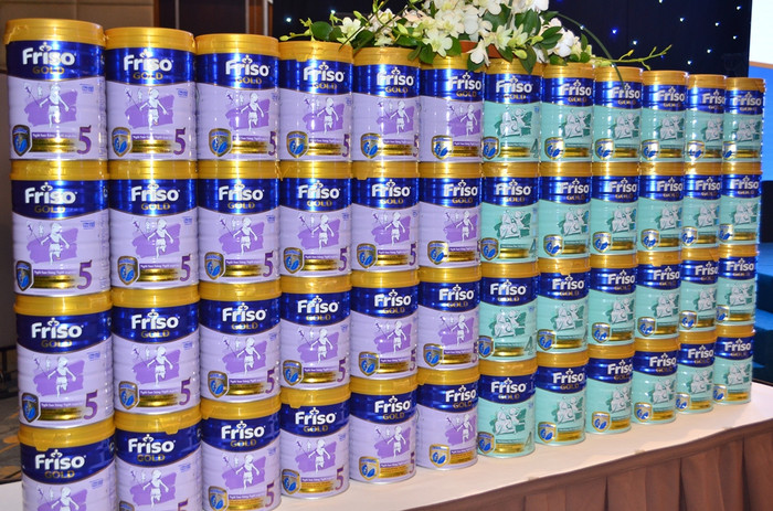 Friso lần đầu tiên công bố quy trình LockNutri được ứng dụng trong tất cả dòng sản phẩm Friso. Friso lần đầu tiên công bố quy trình LockNutri được ứng dụng trong tất cả dòng sản phẩm Friso.