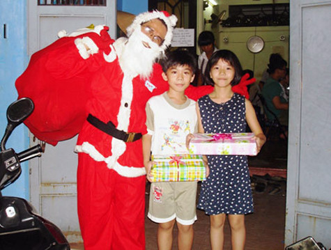 “1001 tuyệt chiêu” kiếm tiền của SV trong mùa Noel ảnh 2 “1001 tuyệt chiêu” kiếm tiền của SV trong mùa Noel ảnh 2