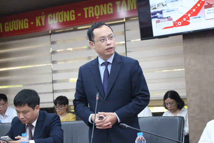 Phó Giáo sư Trần Quang Anh - Phó Giám đốc Học viện Công nghệ Bưu chính Viễn thông phát biểu tại buổi lễ GDVN_tran quang anh.jpg
