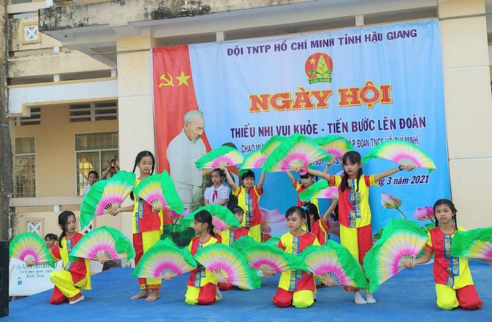 Học sinh Trường Tiểu học Tân Long 1. Nguồn: website nhà trường Học sinh Trường Tiểu học Tân Long 1. Nguồn: website nhà trường