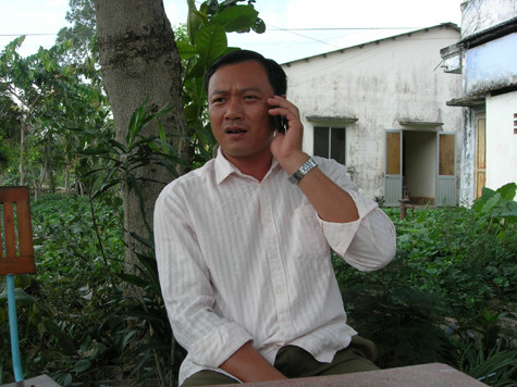 "Dù không có tình ý gì nhưng vì vào phòng phụ nữ gây dư luận không tốt, Phó Công an xã Châu Khánh đã bị cách chức". Ảnh: Trúc Linh