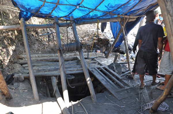 Miệng hầm than, nơi các nạn nhân bị nạn Miệng hầm than, nơi các nạn nhân bị nạn