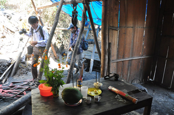 Sự việc xảy ra vào lúc 14h30’ ngày 24/4, tại thôn Ngọc Kinh, xã Đại Hồng, huyện Đại Lộc, Quảng Nam. Sự việc xảy ra vào lúc 14h30’ ngày 24/4, tại thôn Ngọc Kinh, xã Đại Hồng, huyện Đại Lộc, Quảng Nam.