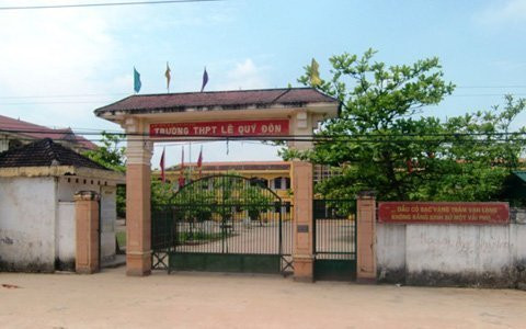 Trần tình của nữ sinh thủ dao "xử" bạn ảnh 2 Trần tình của nữ sinh thủ dao "xử" bạn, An ninh - Hình sự, nu sinh danh nhau, nu sinh chem ban, nu sinh xu ban, au da, nu sinh, hoc sinh danh nhau, benh vien, cap cuu, dao, tin tuc