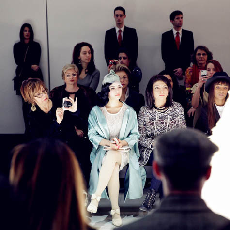 Bà Desiree Sadek, tổng biên tập tạp chí Elle Ả rập và Phương Đông đã hết lời khen phong cách thời trang của Lý Nhã Kỳ là tinh tế và đẳng cấp. Bà Desiree Sadek, tổng biên tập tạp chí Elle Ả rập và Phương Đông đã hết lời khen phong cách thời trang của Lý Nhã Kỳ là tinh tế và đẳng cấp.