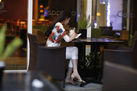 Thủy Tiên cho rằng chính sự tự tin, chủ động trong mọi việc giúp cô dễ dàng tìm được cân bằng trong cuộc sống để tiếp tục nỗ lực theo đuổi đam mê nghệ thuật.