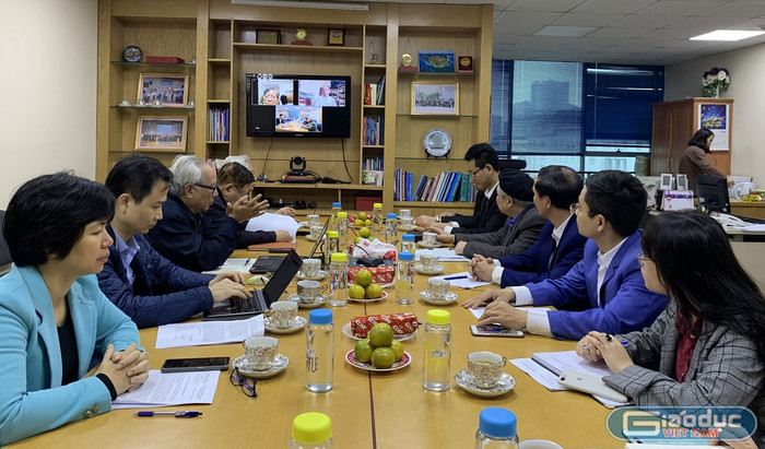 Ngày 4/3, Hiệp hội tổ chức buổi tọa đàm liên quan đến nội dung đào tạo từ xa (Ảnh: Thùy Linh) Ngày 4/3, Hiệp hội tổ chức buổi tọa đàm liên quan đến nội dung đào tạo từ xa (Ảnh: Thùy Linh)