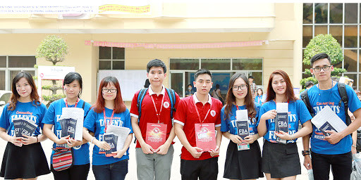 Căn cứ thay đổi về phương án thi tốt nghiệp trung học phổ thông năm 2020, Trường Đại học Ngoại thương đã điều chỉnh phương án tuyển sinh. (Ảnh minh họa trên website nhà trường) Căn cứ thay đổi về phương án thi tốt nghiệp trung học phổ thông năm 2020, Trường Đại học Ngoại thương đã điều chỉnh phương án tuyển sinh. (Ảnh minh họa trên website nhà trường)