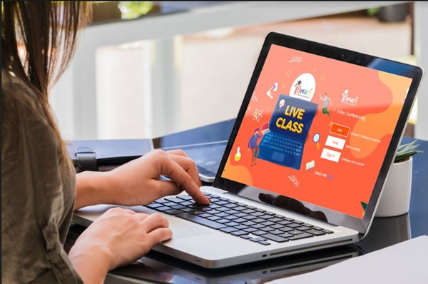 Ngày 8/4, iSMART Education ra mắt lớp học trực tuyến, học tiếng Anh qua môn Toán và Khoa học trên hệ thống iTO. (Ảnh: Linh Hương)