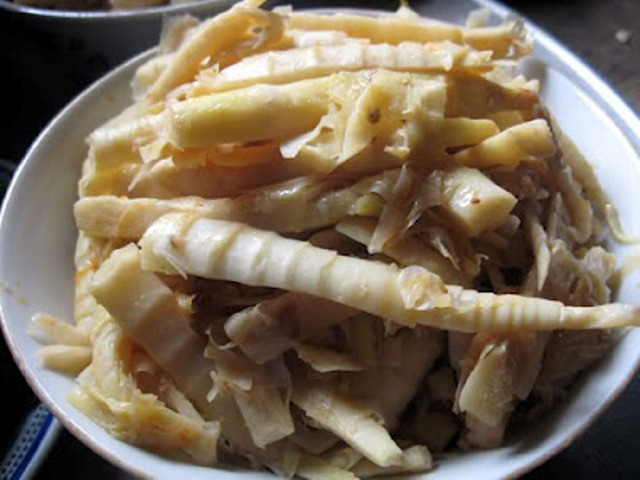 Thơm giòn những miếng măng Sặt, Yên Bái. Thơm giòn những miếng măng Sặt, Yên Bái.