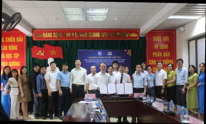 Trường Đại học Công nghệ Thông tin và Truyền thông - Đại học Thái Nguyên (ICTU) và Viện công nghệ thông tin - Đại học Quốc gia Hà Nội (ITI) trong lễ ký kết thỏa thuận hợp tác. IMG_6583-768x455.jpg