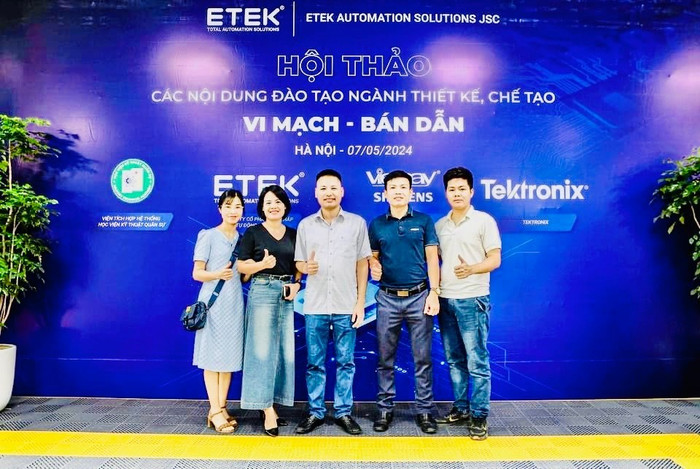 Đại diện Trường Đại học Công nghệ Thông tin và Truyền thông (Đại học Thái Nguyên) tham dự hội thảo VMBD.jpg