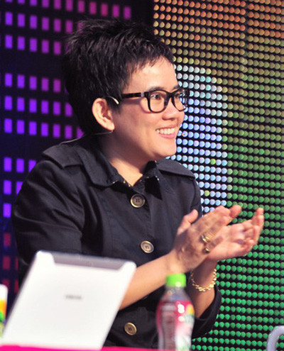 Sau một thời gian dài khẳng định "vị thế" trên thị trường âm nhạc Việt Nam, 3 Con Mèo tan rã vào năm 2011. Sau một thời gian dài khẳng định "vị thế" trên thị trường âm nhạc Việt Nam, 3 Con Mèo tan rã vào năm 2011.