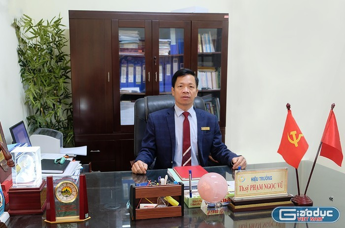 Thạc sĩ Phạm Ngọc Vũ - Hiệu trưởng Trường Cao đẳng Cơ điện Xây dựng Việt Xô (Ninh Bình). Ảnh: NTCC Thạc sĩ Phạm Ngọc Vũ - Hiệu trưởng Trường Cao đẳng Cơ điện Xây dựng Việt Xô (Ninh Bình). Ảnh: NTCC