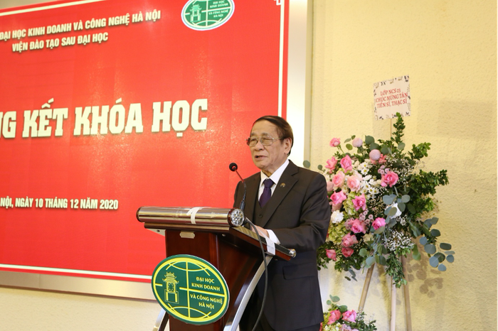 Giáo sư, Tiến sĩ Vũ Văn Hóa - Phó Hiệu trưởng Trường Đại học Kinh doanh và Công nghệ Hà Nội. Ảnh: Website nhà trường Giáo sư, Tiến sĩ Vũ Văn Hóa - Phó Hiệu trưởng Trường Đại học Kinh doanh và Công nghệ Hà Nội. Ảnh: Website nhà trường