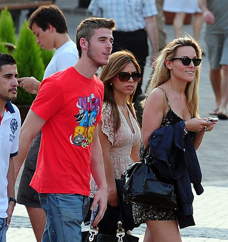 Edurne và De Gea đang rất hạnh phúc bên nhau. Ảnh: Sun Edurne và De Gea đang rất hạnh phúc bên nhau. Ảnh: Sun