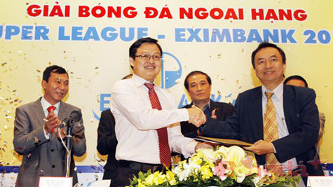 Tạm dừng Super League! Tạm dừng Super League!