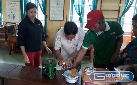 Thừa Thiên Huế cấm tổ chức tiệc tùng phản cảm ngày nhà giáo Việt Nam ảnh 2 Thừa Thiên Huế cấm tổ chức tiệc tùng phản cảm ngày nhà giáo Việt Nam ảnh 2