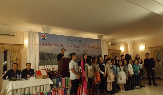 Nhọc nhằn gieo tiếng mẹ đẻ trên đất khách quê người ảnh 2 Nhọc nhằn gieo tiếng mẹ đẻ trên đất khách quê người ảnh 2