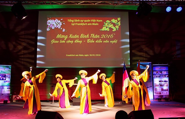 Người Việt tại Đức chào đón Xuân Bính Thân 2016 ảnh 2