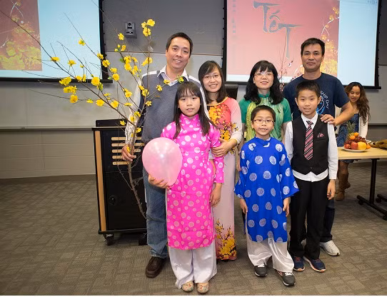 Tết đoàn viên của gia đình các du học sinh