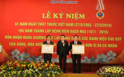 Bệnh viện Bạch Mai được trao Huân chương Độc lập lần 2 ảnh 3