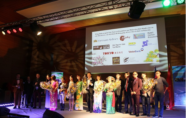 Người Việt tại Đức chào đón Xuân Bính Thân 2016 ảnh 5