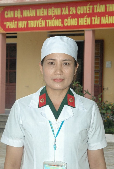Nữ quân y “giỏi việc nước, đảm việc nhà” ảnh 1 Nữ quân y “giỏi việc nước, đảm việc nhà” ảnh 1