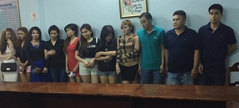 11 nhân viên của nhà hàng CT (476 Trần Hưng Đạo, P.2, Q.5), dương tính với các chất ma túy. (Ảnh: vtc.vn) 11 nhân viên của nhà hàng CT (476 Trần Hưng Đạo, P.2, Q.5), dương tính với các chất ma túy. (Ảnh: vtc.vn)