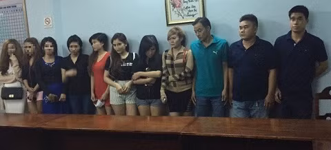 11 nhân viên của nhà hàng CT (476 Trần Hưng Đạo, P.2, Q.5), dương tính với các chất ma túy. (Ảnh: vtc.vn)