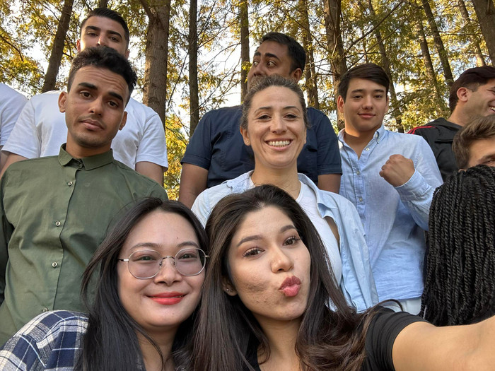 Mỹ Điệp (dưới cùng bên trái) cùng các bạn du học sinh trong lớp của mình (Ảnh: NVCC). Mỹ Điệp (dưới cùng bên trái) cùng các bạn du học sinh trong lớp của mình (Ảnh: NVCC).