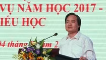 Bộ trưởng yêu cầu chấm dứt dạy thêm học thêm, dạy chữ trước khi vào lớp 1 (Ảnh: Minh Thu)