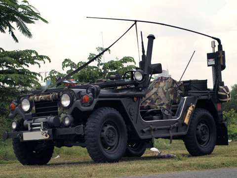Theo chủ nhân, Jeep M151 A2 ra đời vào 1969, sau đó được cải tiến hệ thống giảm xóc. Tốc độ tối đa cho M151 A2 theo nhà sản xuất là 88 km/h. Theo chủ nhân, Jeep M151 A2 ra đời vào 1969, sau đó được cải tiến hệ thống giảm xóc. Tốc độ tối đa cho M151 A2 theo nhà sản xuất là 88 km/h.