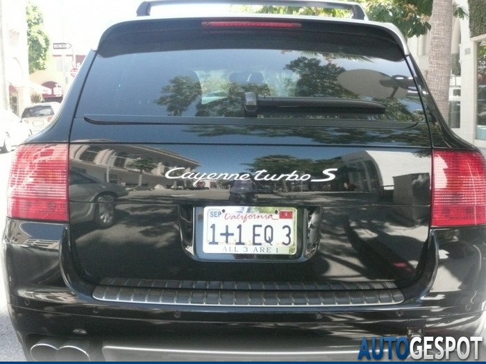 12. Porsche Cayenne Turbo S Thông số cơ bản: Tốc độ tối đa 270 km/h Tăng tốc từ 0-100 km/h 5.20 s Trọng lượng 2355 kg 12. Porsche Cayenne Turbo S Thông số cơ bản: Tốc độ tối đa 270 km/h Tăng tốc từ 0-100 km/h 5.20 s Trọng lượng 2355 kg