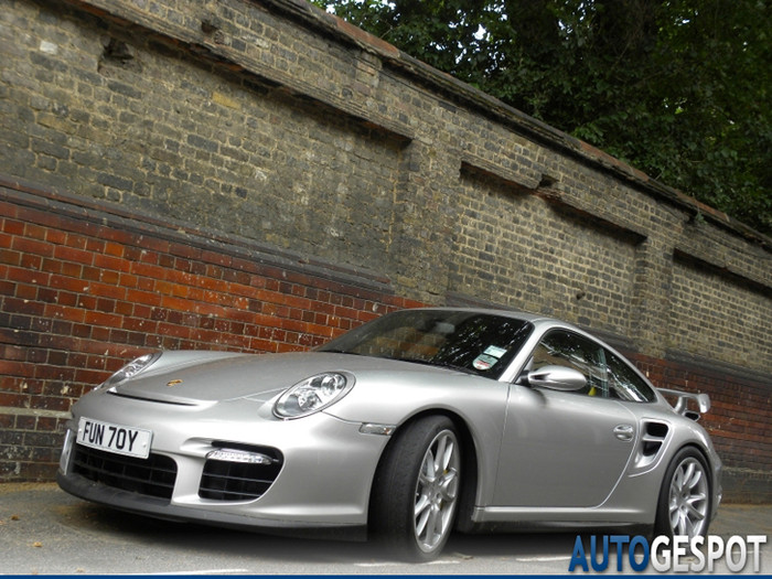 6. Porsche 997 GT2 Thông số cơ bản: Tốc độ tối đa 329 km/h Tăng tốc từ 0-100 km/h 3.40 s Trọng lượng1440 kg 6. Porsche 997 GT2 Thông số cơ bản: Tốc độ tối đa 329 km/h Tăng tốc từ 0-100 km/h 3.40 s Trọng lượng1440 kg
