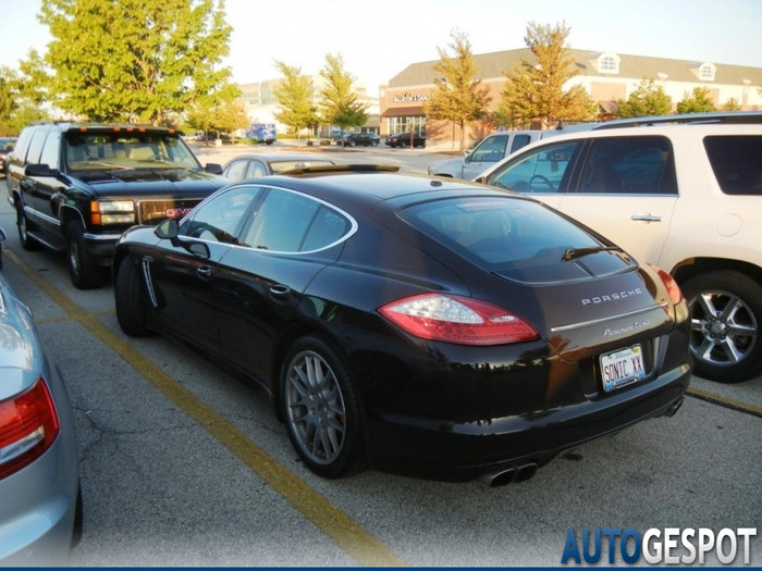 13. Porsche Panamera Turbo Thông số cơ bản: Tốc độ tối đa303 km/h Tăng tốc từ 0-100 km/h 4.10 s Trọng lượng1945 kg 13. Porsche Panamera Turbo Thông số cơ bản: Tốc độ tối đa303 km/h Tăng tốc từ 0-100 km/h 4.10 s Trọng lượng1945 kg