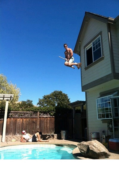 Phù thuỷ và chổi bay, chuyện gì sẽ xẩy ra tiếp theo nhỉ? Phù thuỷ và chổi bay, chuyện gì sẽ xẩy ra tiếp theo nhỉ?