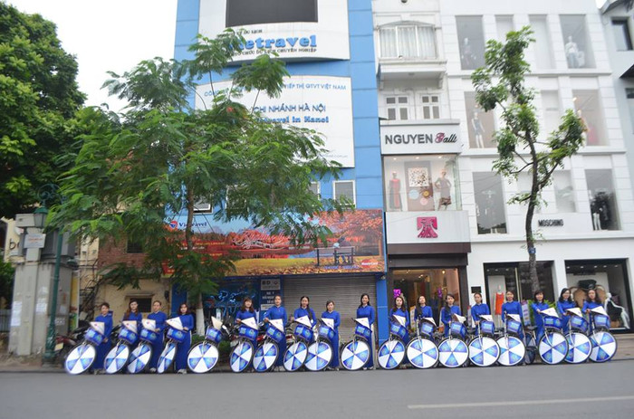 Ngày hội tư vấn du lịch thay lời tri ân sâu sắc từ trái tim dành cho các khách hàng đã luôn tin tưởng, lựa chọn và đồng hành cùng Vietravel trong suốt những năm qua - ảnh trong bài nguồn Viettravel. Ngày hội tư vấn du lịch thay lời tri ân sâu sắc từ trái tim dành cho các khách hàng đã luôn tin tưởng, lựa chọn và đồng hành cùng Vietravel trong suốt những năm qua - ảnh trong bài nguồn Viettravel.