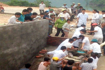 hiện trường vụ tai nạn Ảnh: Văn Thưởng hiện trường vụ tai nạn Ảnh: Văn Thưởng