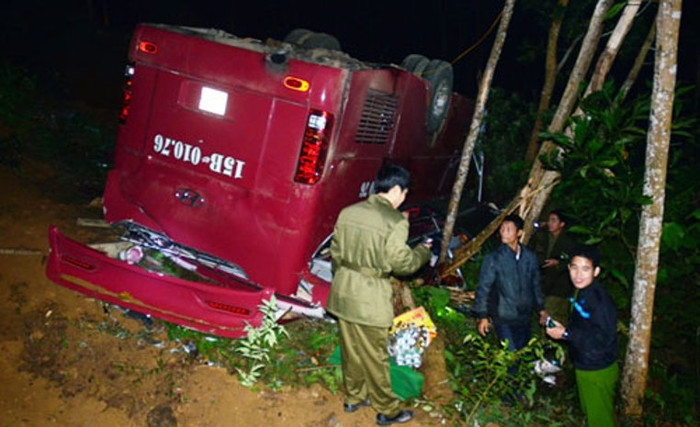 Hiện trường vụ tai nạn. (Ảnh: Báo Lào Cai) Hiện trường vụ tai nạn. (Ảnh: Báo Lào Cai)