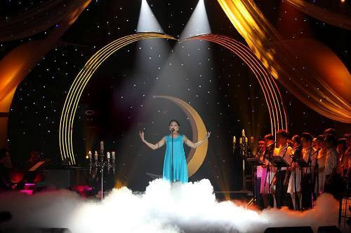 Giọng ca trong veo và cao vút của ca sĩ Nguyên Thảo bỗng cất lên với ca khúc “Tôi mơ một giấc mơ”.