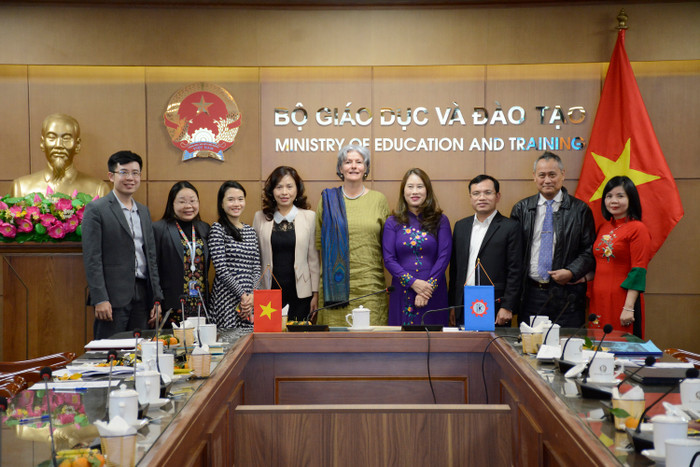 Các đại biểu tham dự tại đầu cầu Việt Nam (ảnh: Bộ giáo dục và Đào tạo) Các đại biểu tham dự tại đầu cầu Việt Nam (ảnh: Bộ giáo dục và Đào tạo)