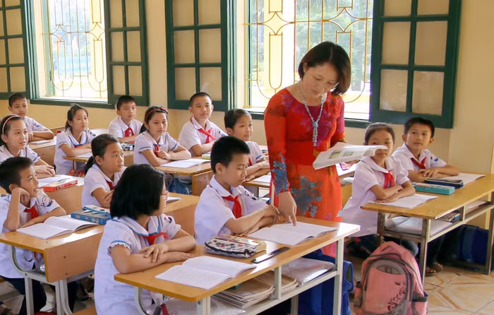 Ở cấp tiểu học, theo thống kê của Bộ Giáo dục và Đào tạo, hiện có trên 80% số học sinh trong cả nước đang được học 2 buổi/ngày. (Ảnh minh họa: giaoduc.net.vn)