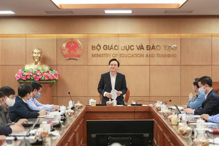 Bộ trưởng Phùng Xuân Nhạ phát biểu chỉ đạo tại cuộc họp Ban Chỉ đạo phòng, chống Covid-19 Bộ Giáo dục và Đào tạo ngày 23/3 (Ảnh: moet.gov.vn) Bộ trưởng Phùng Xuân Nhạ phát biểu chỉ đạo tại cuộc họp Ban Chỉ đạo phòng, chống Covid-19 Bộ Giáo dục và Đào tạo ngày 23/3 (Ảnh: moet.gov.vn)