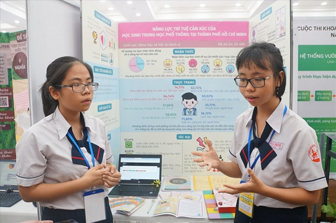 Cuộc thi khoa học kỹ thuật cấp quốc gia dành cho học sinh trung học được tổ chức hàng năm nhằm phát triển phong trào, khuyến khích học sinh trung học nghiên cứu khoa học, sáng tạo kỹ thuật, công nghệ... (Ảnh minh họa: Báo Lao động) Cuộc thi khoa học kỹ thuật cấp quốc gia dành cho học sinh trung học được tổ chức hàng năm nhằm phát triển phong trào, khuyến khích học sinh trung học nghiên cứu khoa học, sáng tạo kỹ thuật, công nghệ... (Ảnh minh họa: Báo Lao động)