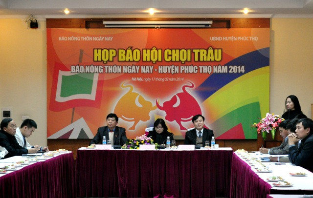 Hội chọi trâu báo Nông thôn Ngày nay là sự kiện thể thao – văn hóa về trâu chọi lần đầu tiên diễn ra tại thành phố Hà Nội.