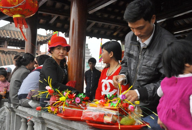 Những mâm lễ được chuẩn bị…