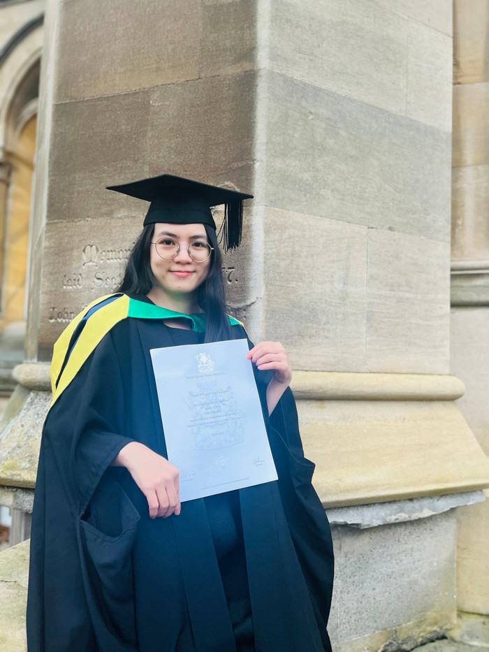 Nguyễn Phước Hà Thiên tốt nghiệp thủ khoa thạc sĩ năm 31 tuổi. Ảnh: NVCC